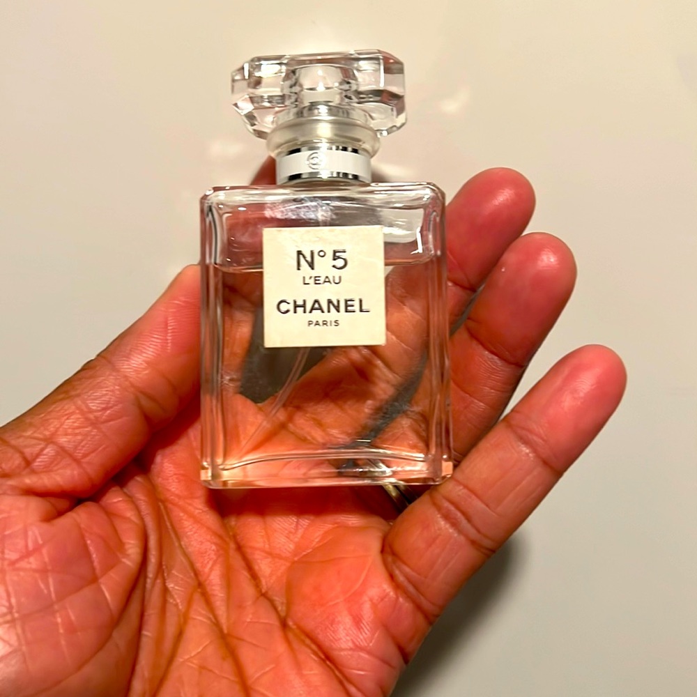 CHANEL
N°5 L’EAU